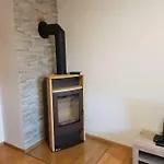 Ostanak kod kuće Apartma Katja