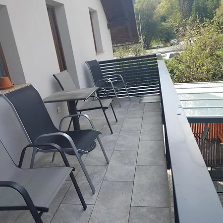 Apartma Katja Ostanak kod kuće *