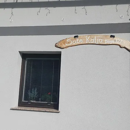 Apartma Katja 홈스테이 모스트라나