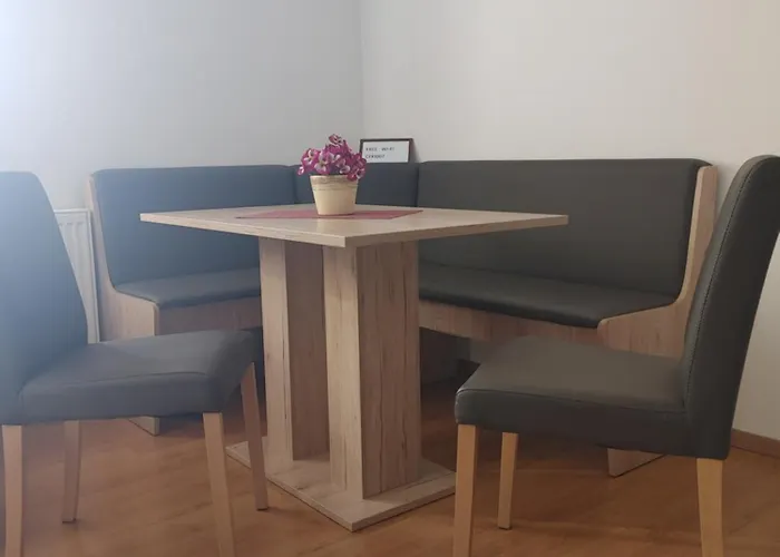 Apartma Katja מויסטראנה